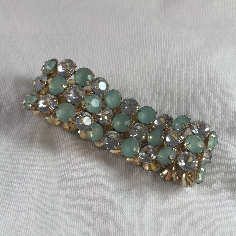 Green and silver gem stretch bracelet